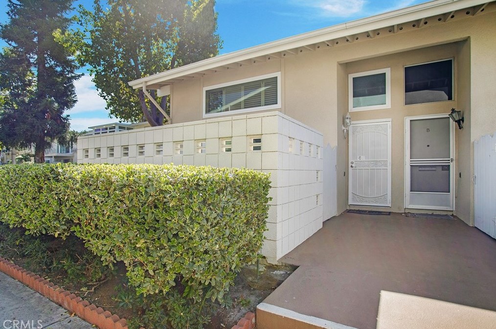 326 Avenida Carmel, Laguna Beach, CA 92637-3380