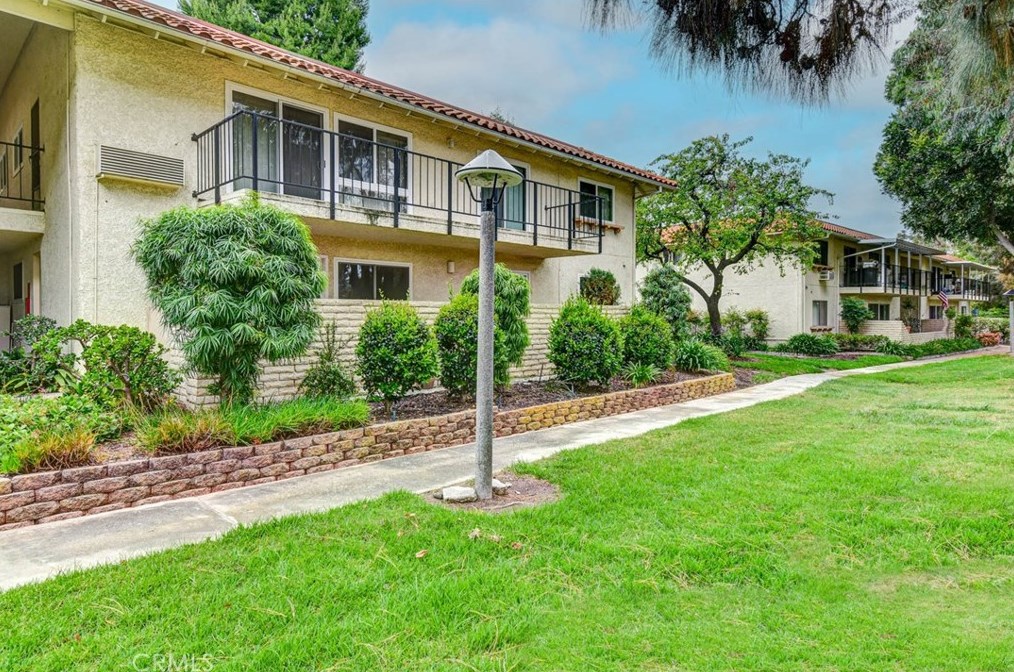 5330 Bahia Blanca, Laguna Beach CA  92637-1864 exterior