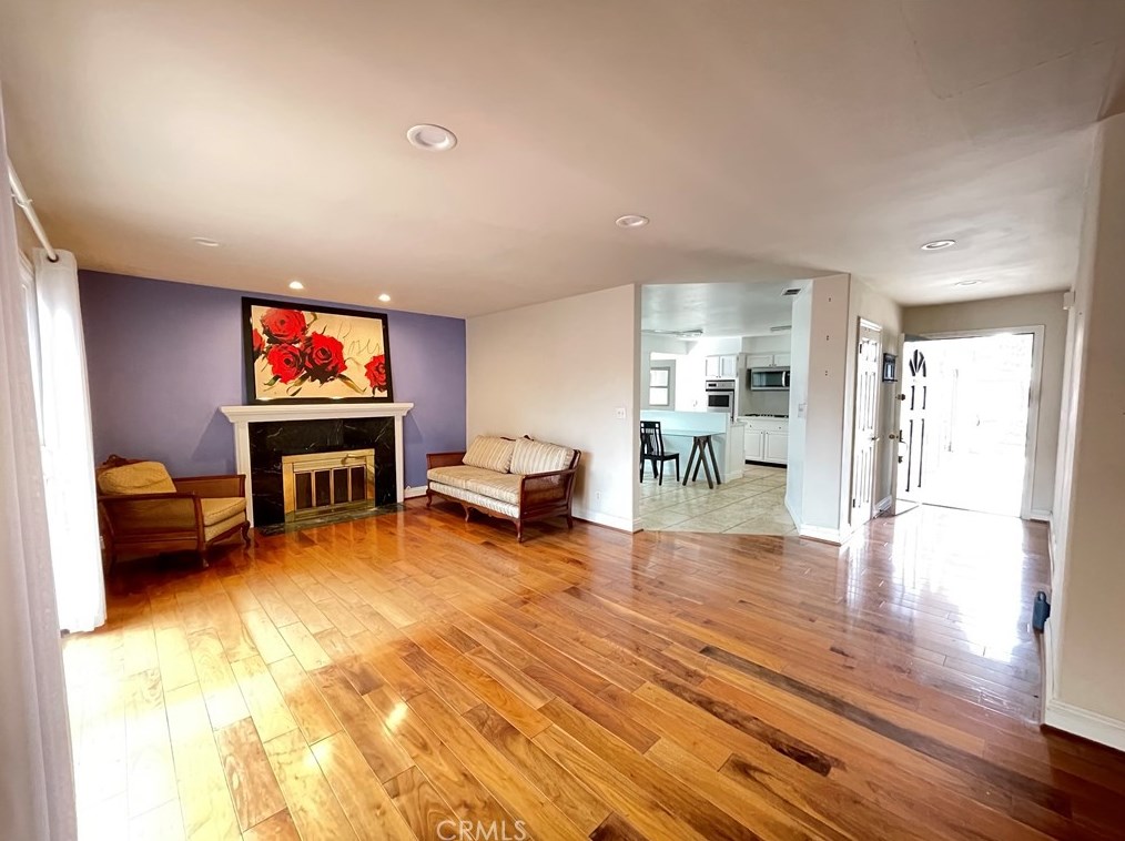 1169 Augusta St, Costa Mesa, CA 92626