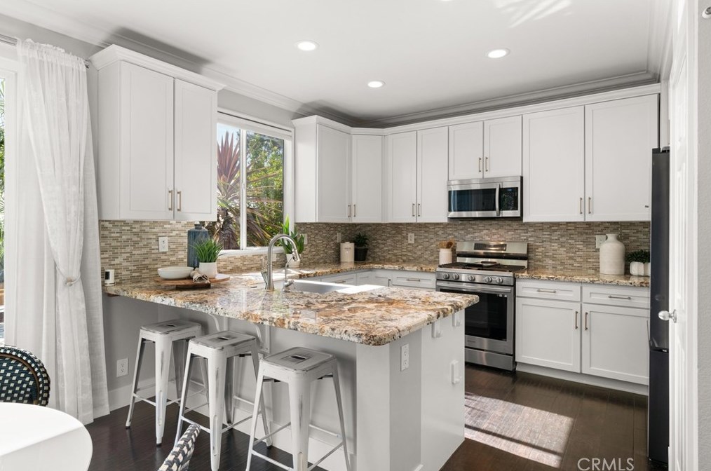 17 Calle Alamitos, Trabuco Canyon CA  92688-4133 exterior