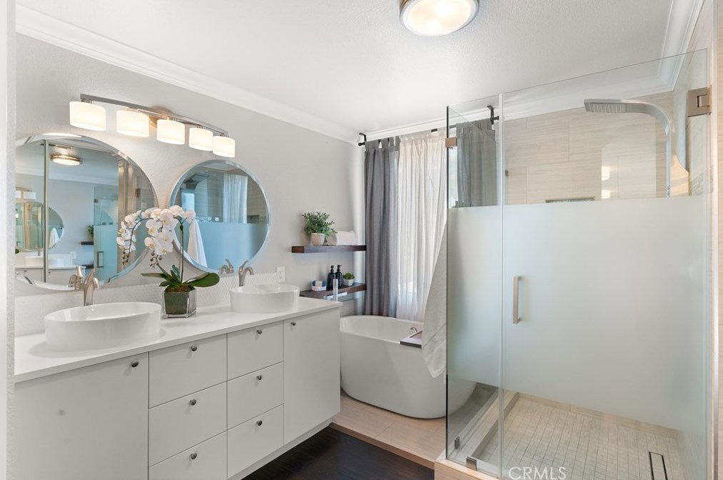 17 Calle Alamitos, Trabuco Canyon CA  92688-4133 exterior