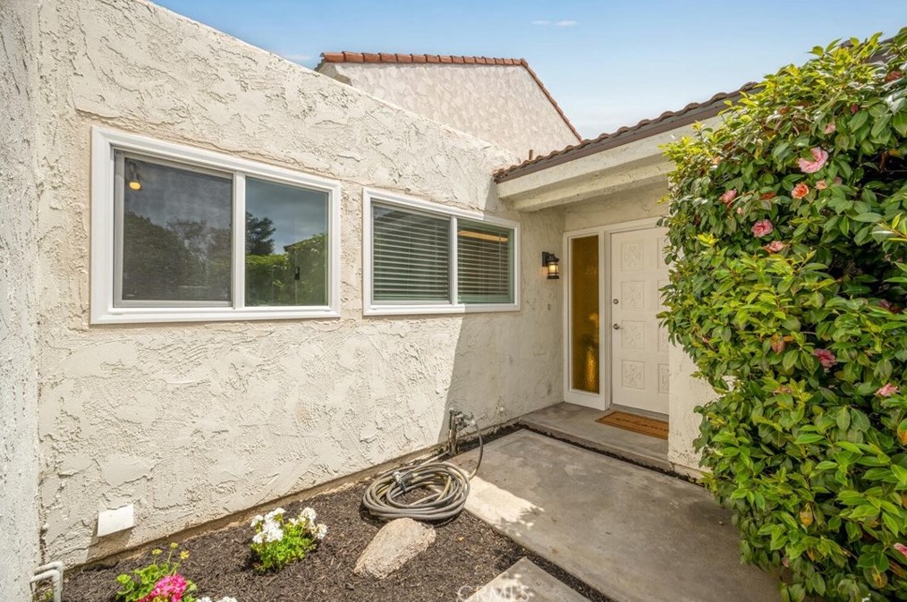 7 Yellowwood Way, Irvine, CA 92612-2723