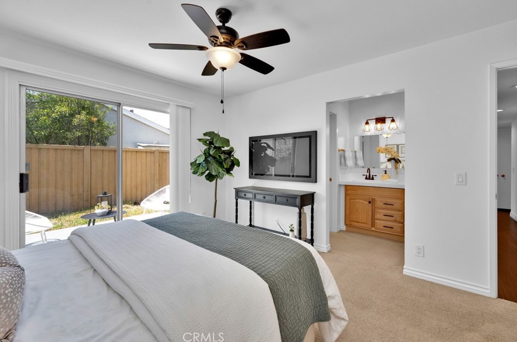51 Smokestone, Irvine CA  92614-7429 exterior
