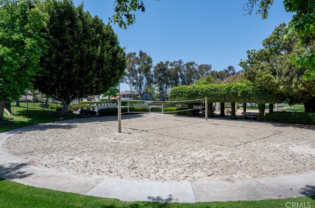 51 Smokestone, Irvine CA  92614-7429 exterior