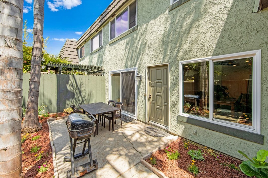1640 Iowa St #b, Costa Mesa, CA 92626