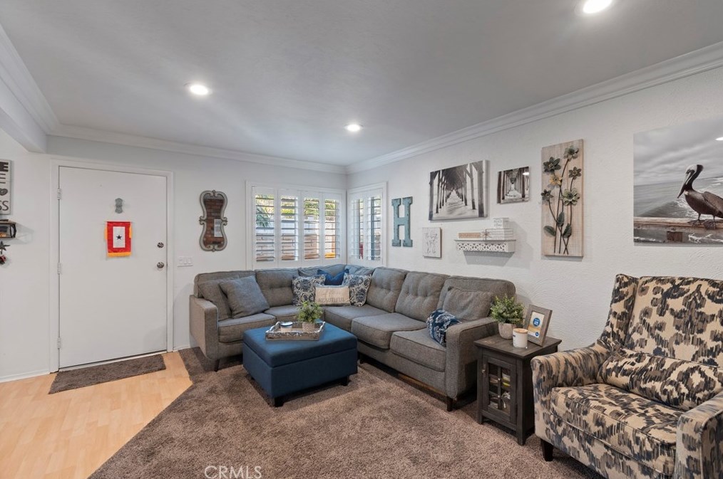 4664 Vista Bahia Dr #27, Huntington Beach, CA 92649