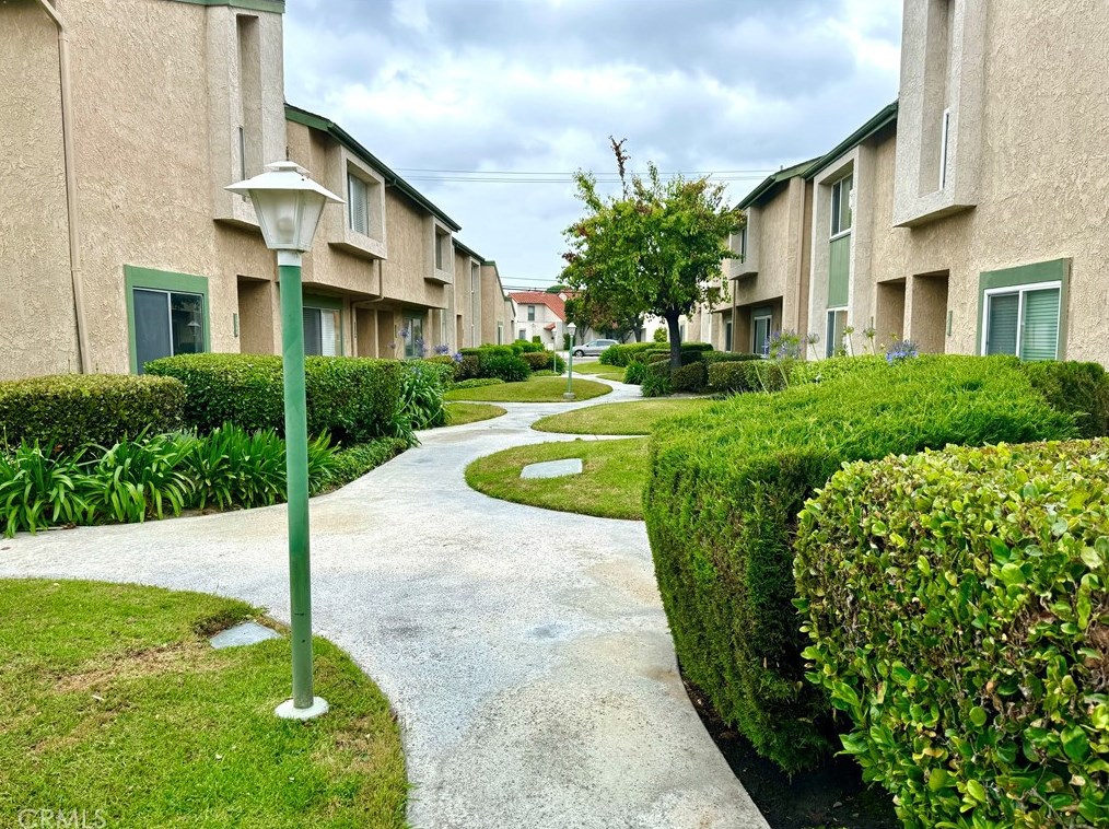 13944 Magnolia St, Garden Grove, CA 92844-2725