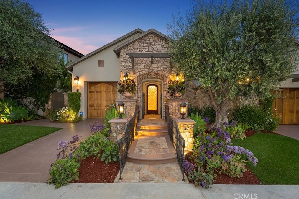 6 Leatherwood Ct, Trabuco Canyon, CA 92679-5230