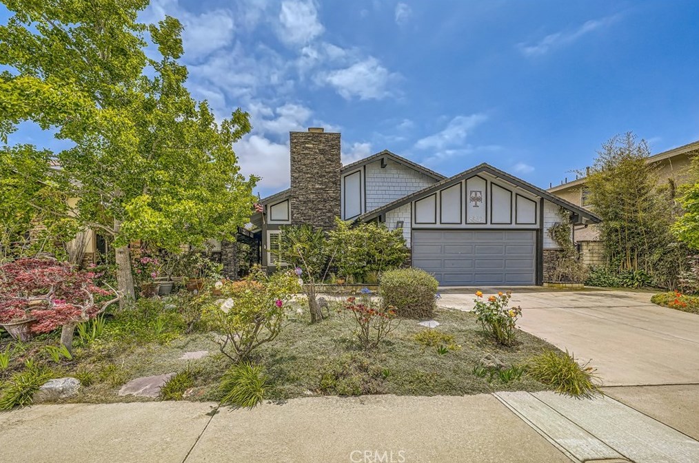 8842 Dorsett Dr, Huntington Beach, CA 92646-7149