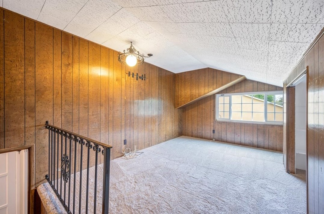 3361 Park Vis Dr, Glendale CA 91214-3355 exterior