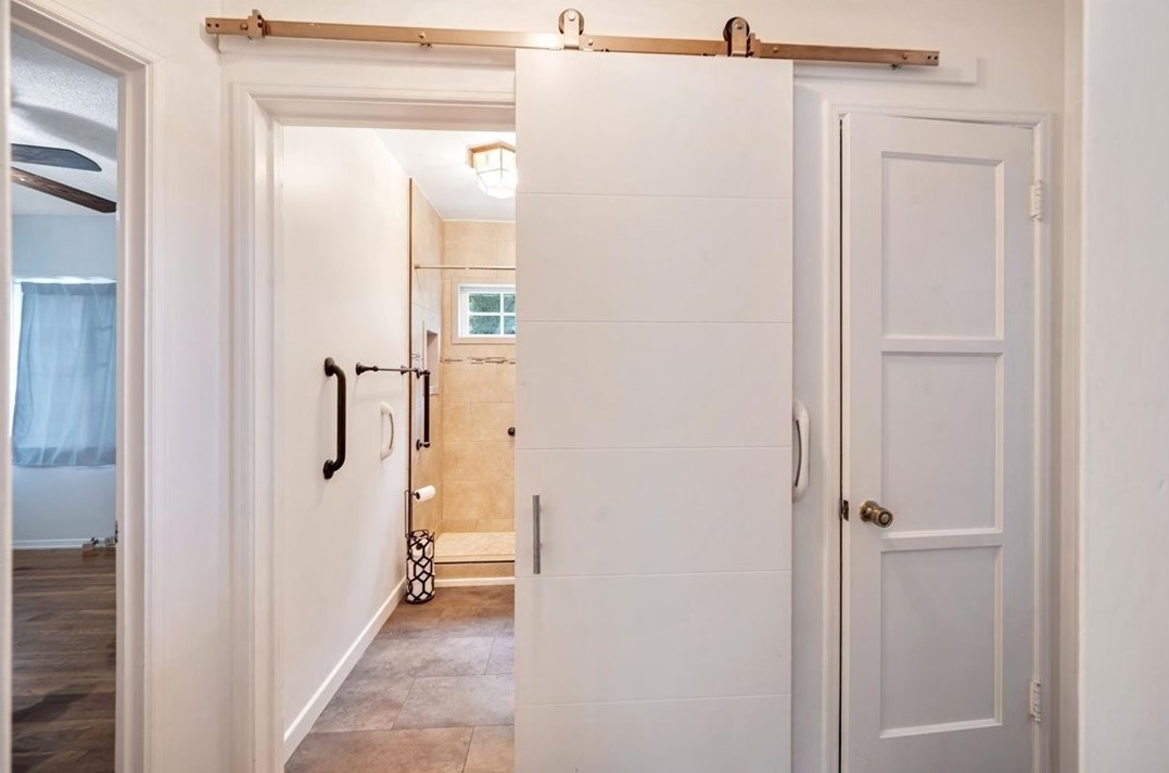 3361 Park Vis Dr, Glendale CA 91214-3355 exterior