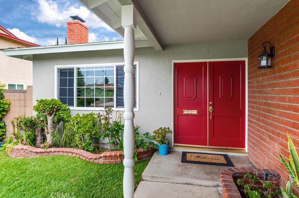 1437 Abila St, Long Beach, CA 90745-2407