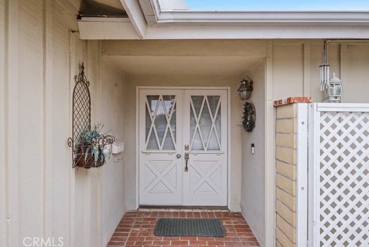 9331 Cape Cod Dr, Huntington Beach, CA 92646-3503