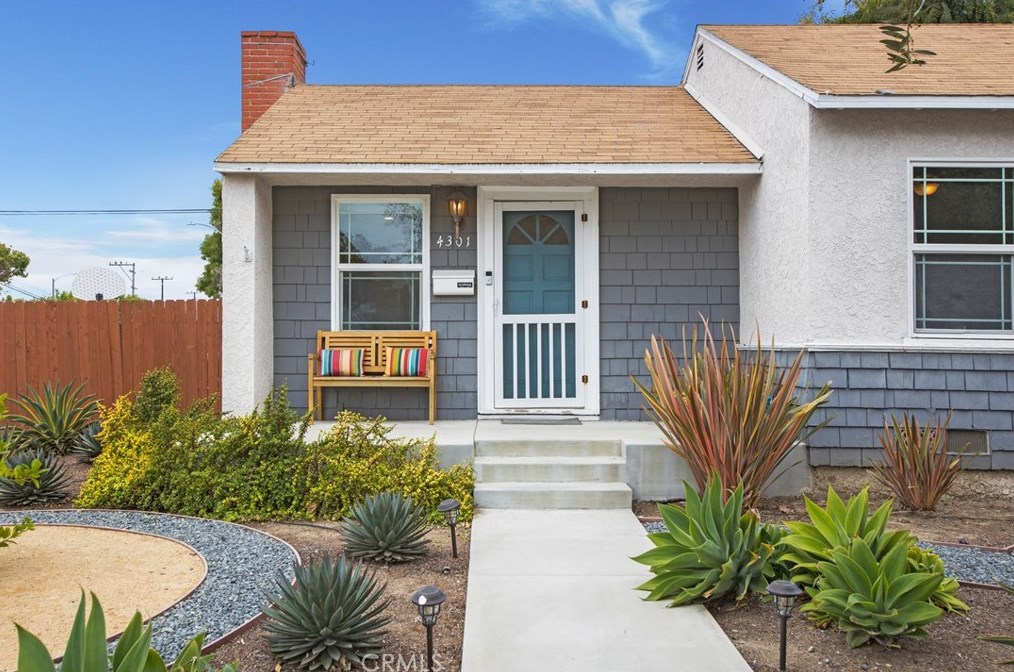4301 Rose Ave, Long Beach, CA 90807-2518