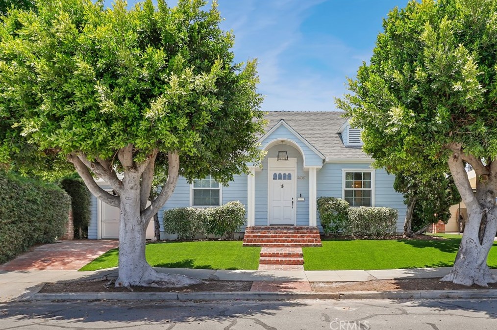 4636 Lenore Dr, San Diego, CA 92115-4205