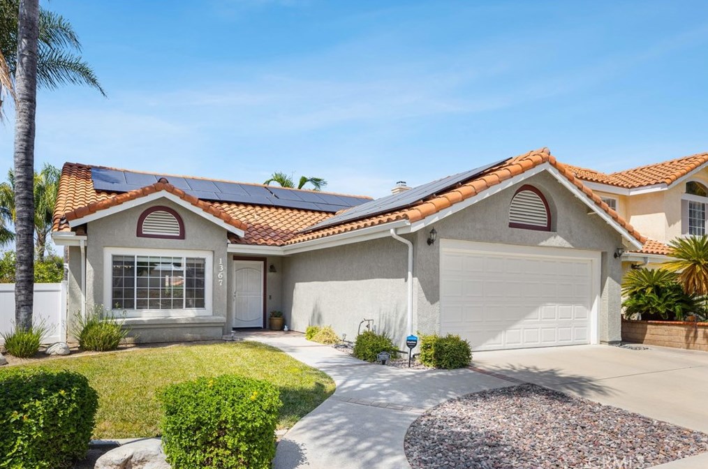 1367 Pajero Dr, Corona, CA 92882