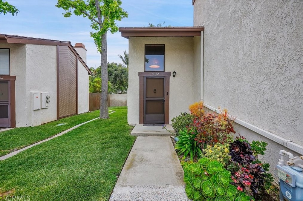 19132 Country Holw, Orange, CA 92869-3155