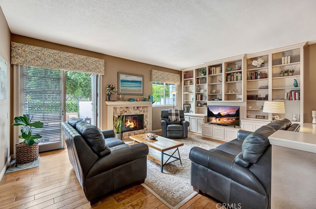 7492 Seabluff Dr #107, Huntington Beach, CA 92648