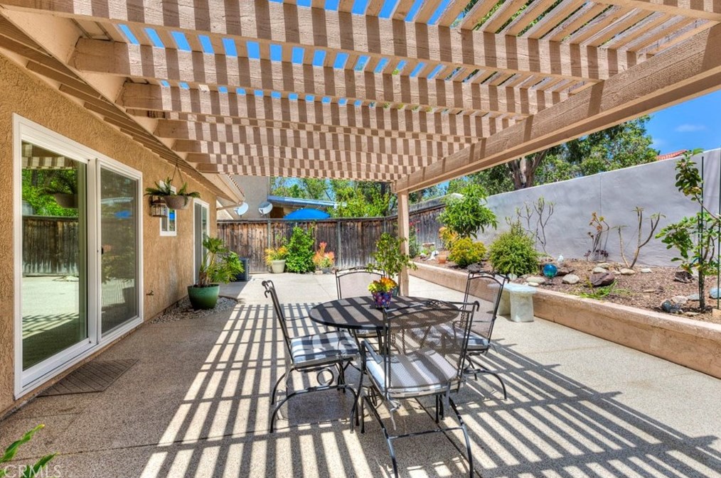 8 Ojai Ct, Trabuco Canyon CA  92688-1814 exterior