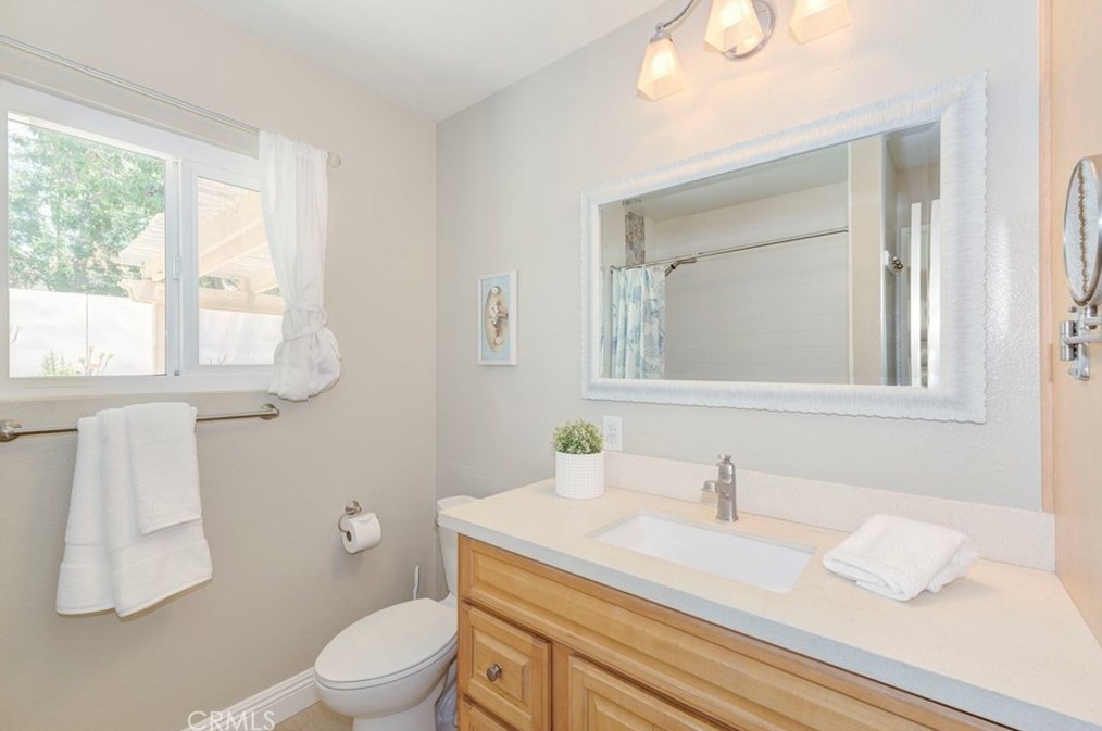 8 Ojai Ct, Trabuco Canyon CA  92688-1814 exterior