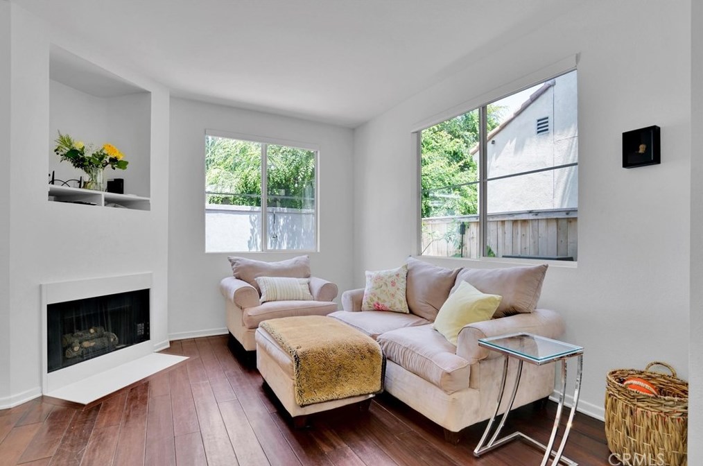 2241 Village Way, Long Beach, CA 90755-5998