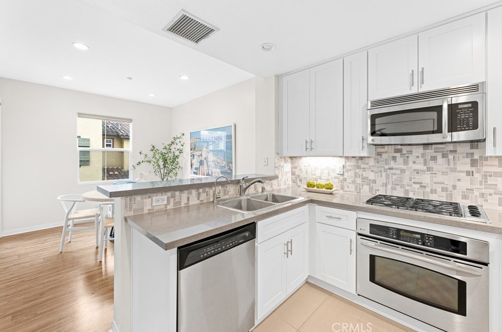 216 Coral Rose, Irvine CA  92603-0162 exterior