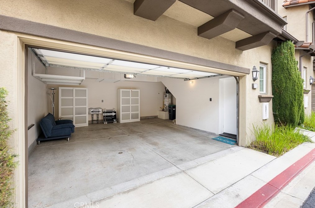 216 Coral Rose, Irvine CA  92603-0162 exterior
