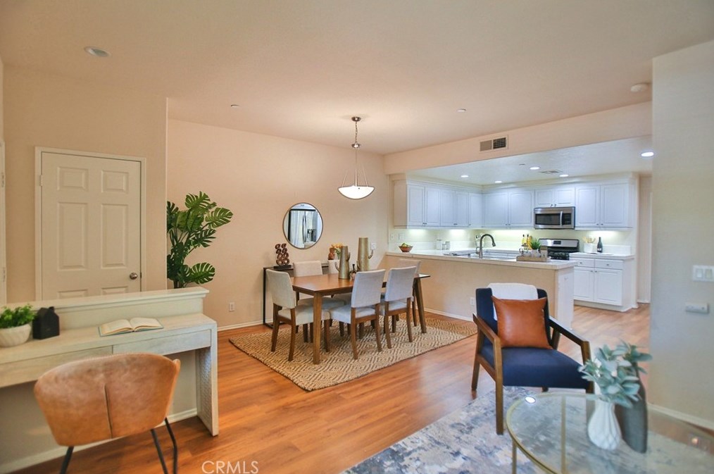 8156 Garden Park St, Chino CA  91708-9347 exterior