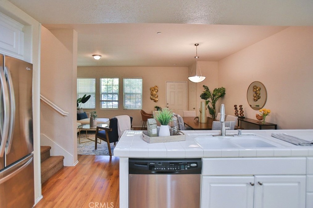 8156 Garden Park St, Chino CA  91708-9347 exterior