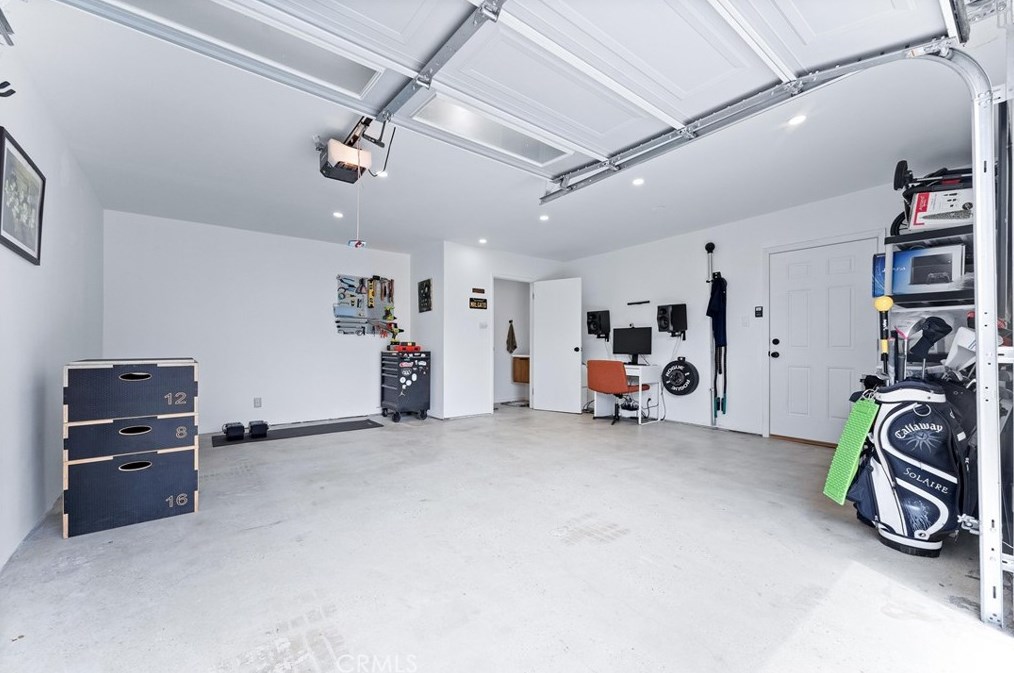 2339 Cochran Ave, Los Angeles CA  90016-2124 exterior