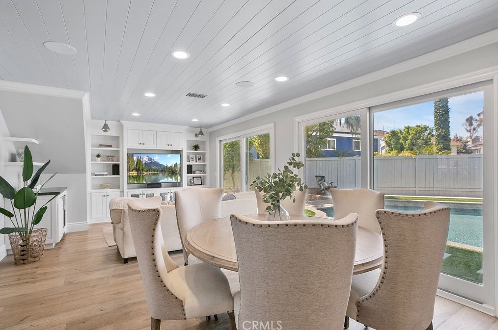 5 Salk, Irvine CA  92620-3383 exterior