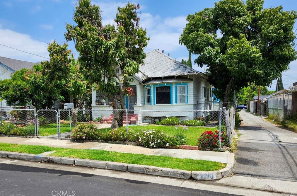2263 Terrace Heights Ave, Los Angeles, CA 90023-1227
