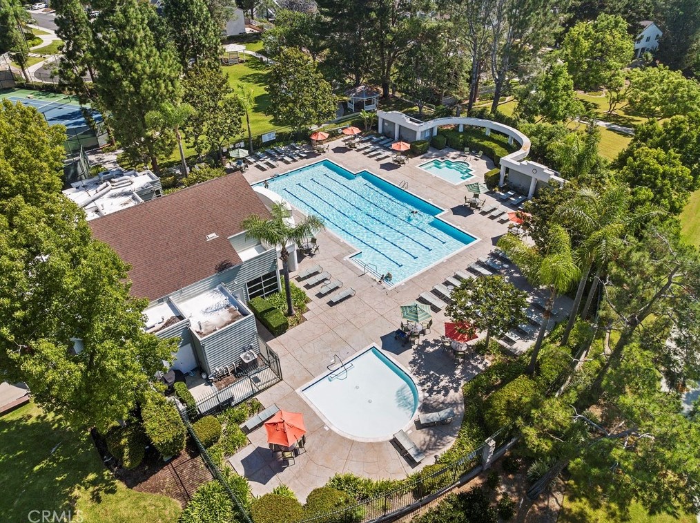 6 Stoneglen, Laguna Beach CA  92656-1407 exterior