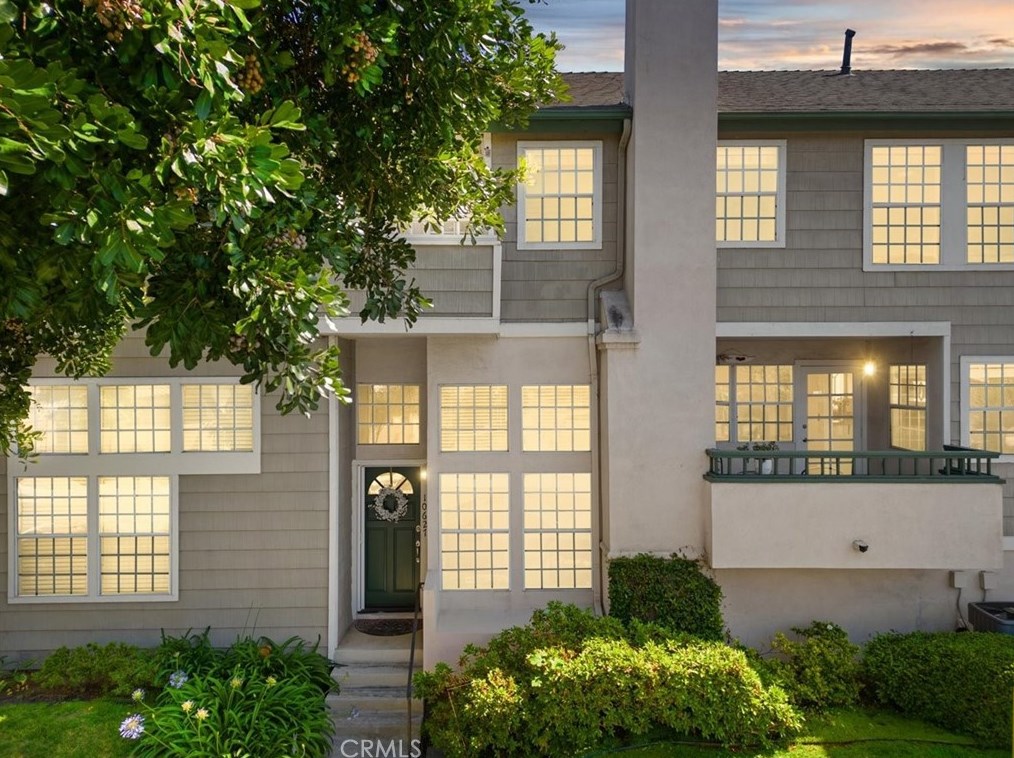 10627 Walnut St, Los Alamitos, CA 90720-2149