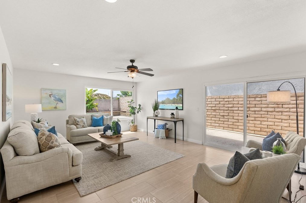 18282 Fieldbury Ln, Huntington Beach, CA 92648-1052