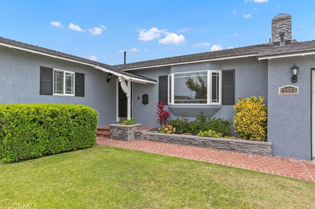 13552 Chestnut St, Westminster, CA 92683-2628