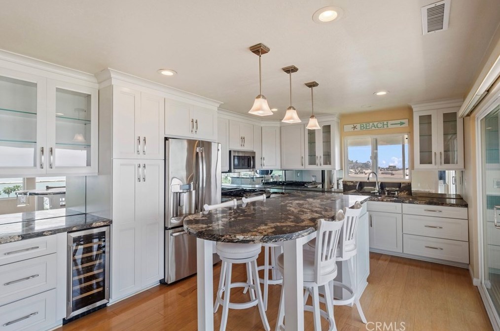 21682 Ocean Vista Dr, Laguna Beach, CA 92651-8141