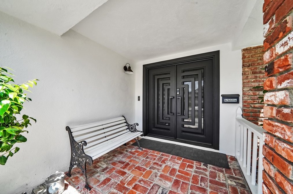 10151 Birchwood Dr, Huntington Beach, CA 92646-5432