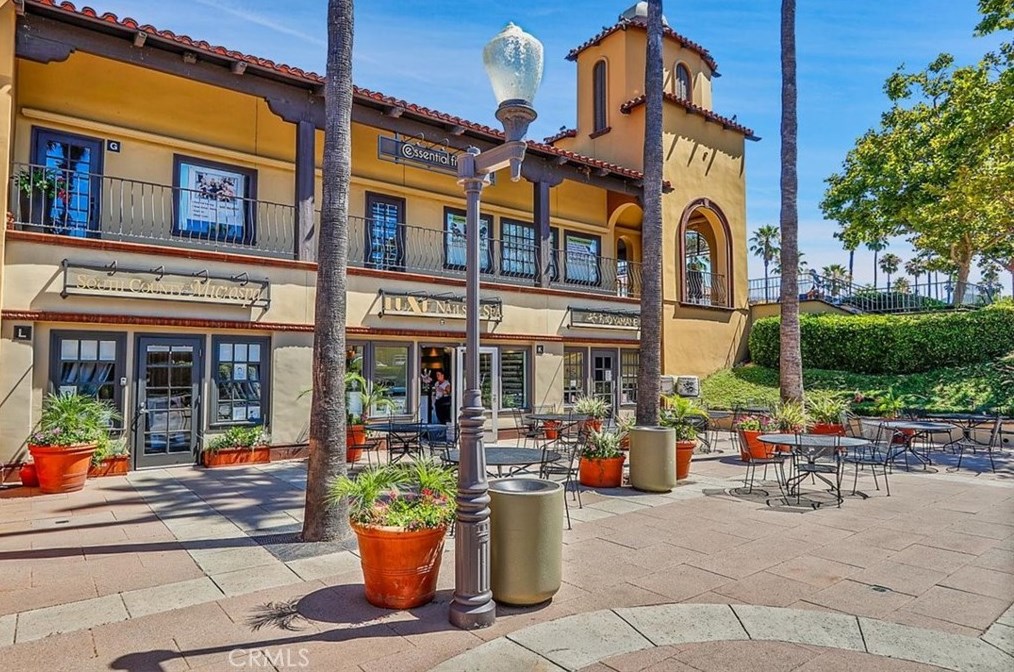 34 Leonado, Trabuco Canyon CA  92688-1645 exterior