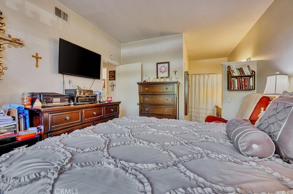 34 Leonado, Trabuco Canyon CA  92688-1645 exterior