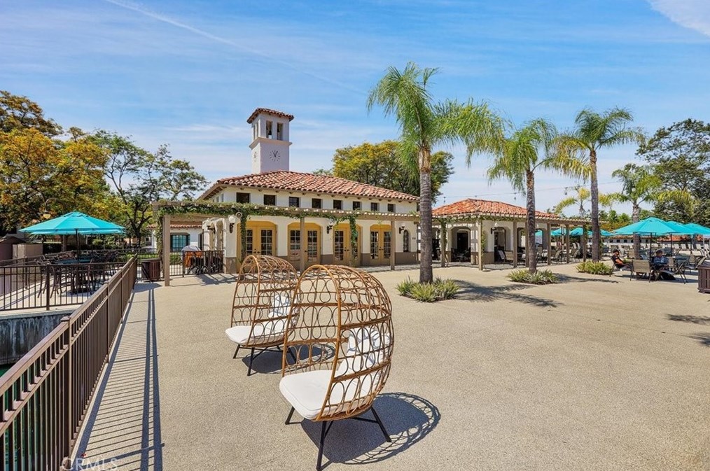 34 Leonado, Trabuco Canyon CA  92688-1645 exterior