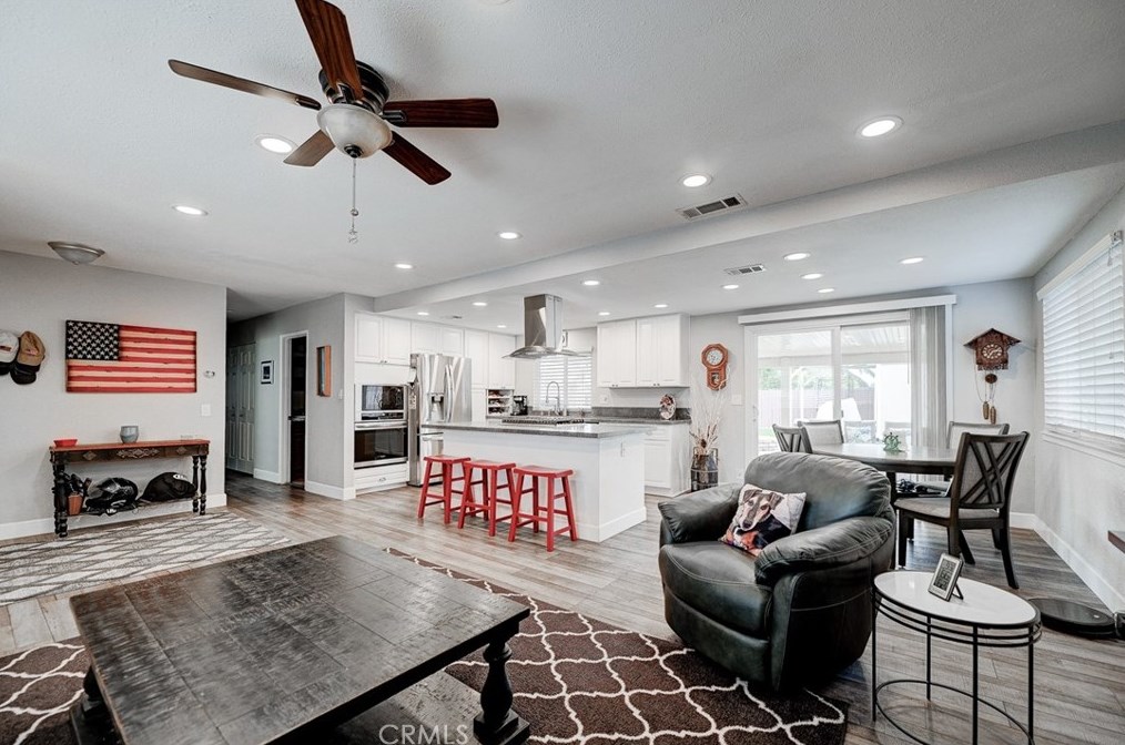 4177 Maple St, Chino, CA 91710-1620