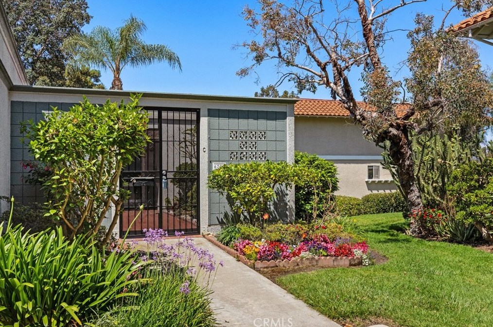 679 Via Alhambra #c, Laguna Beach, CA 92637