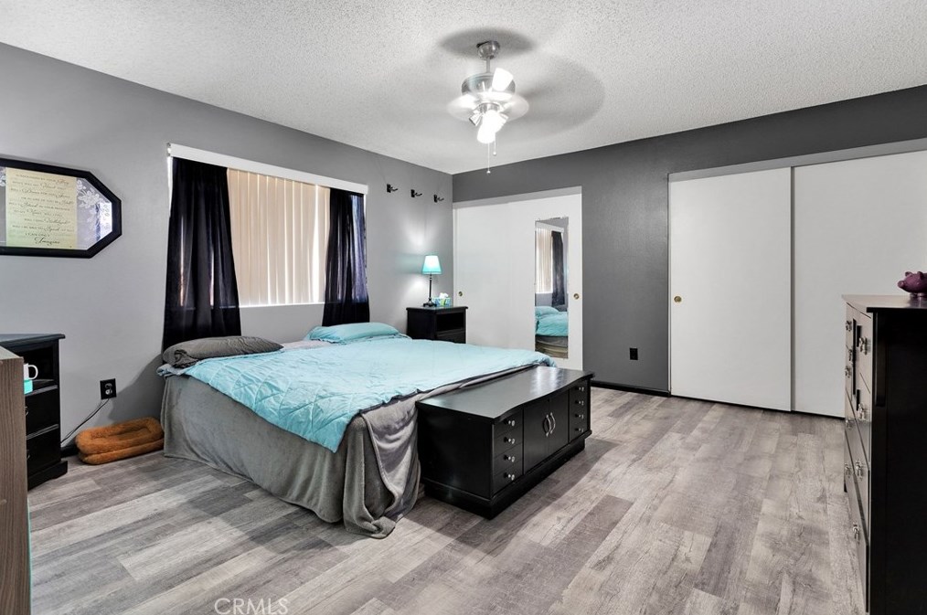 13455 Apple Blossom Ln, Apple Valley CA  92308-5421 exterior