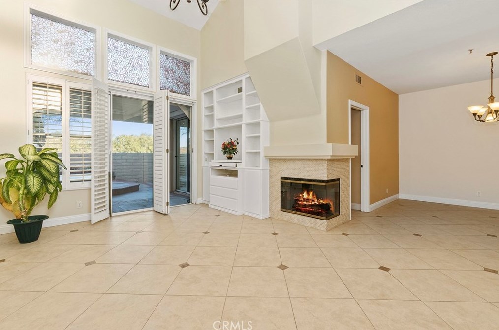 114 Cartier Aisle, Irvine CA  92620-5723 exterior