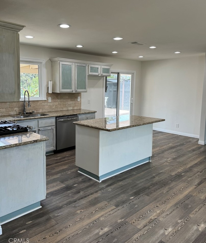 741 Calle Cardo, Thousand Oaks CA 91360-4833 exterior