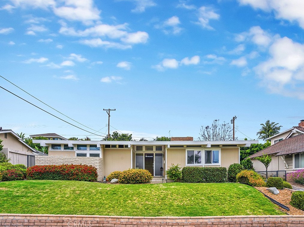 1019 Dorothy Ln, Fullerton, CA 92831-1904