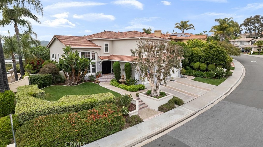 19461 Jasper Hill Rd, Trabuco Canyon, CA 92679