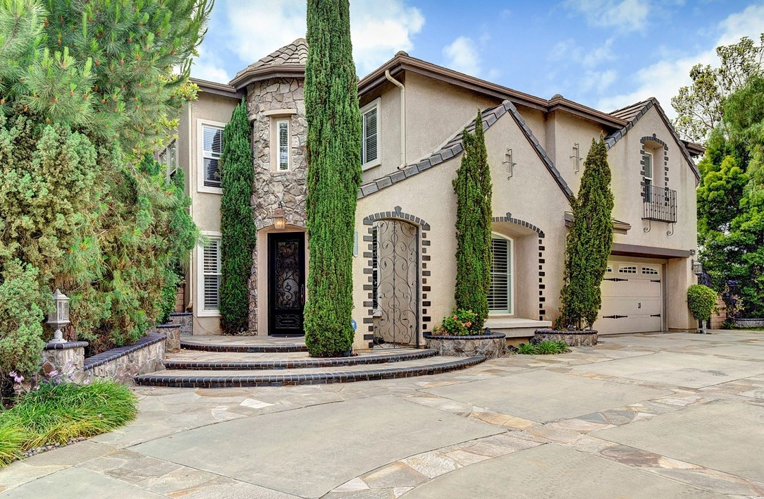 12279 Old Harbor Ct, Seal Beach, CA 90740-2777