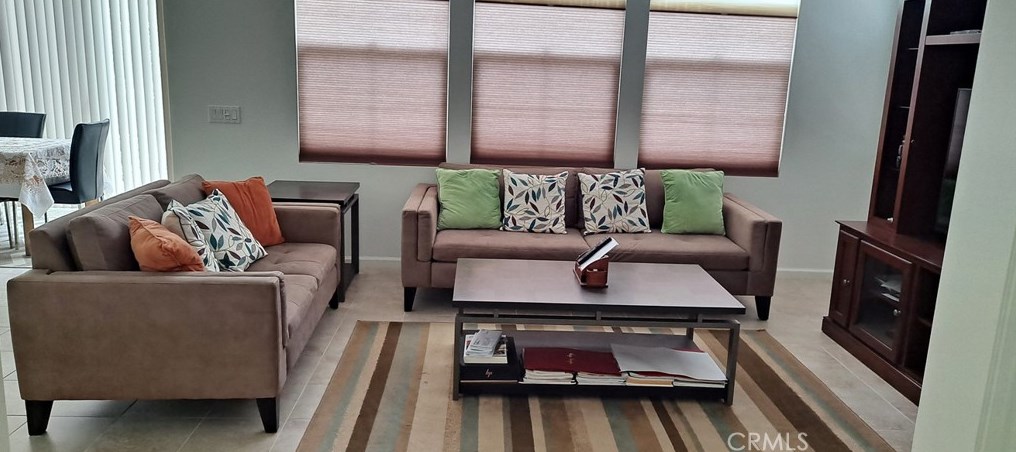 121 Rodeo, Irvine CA  92602 exterior